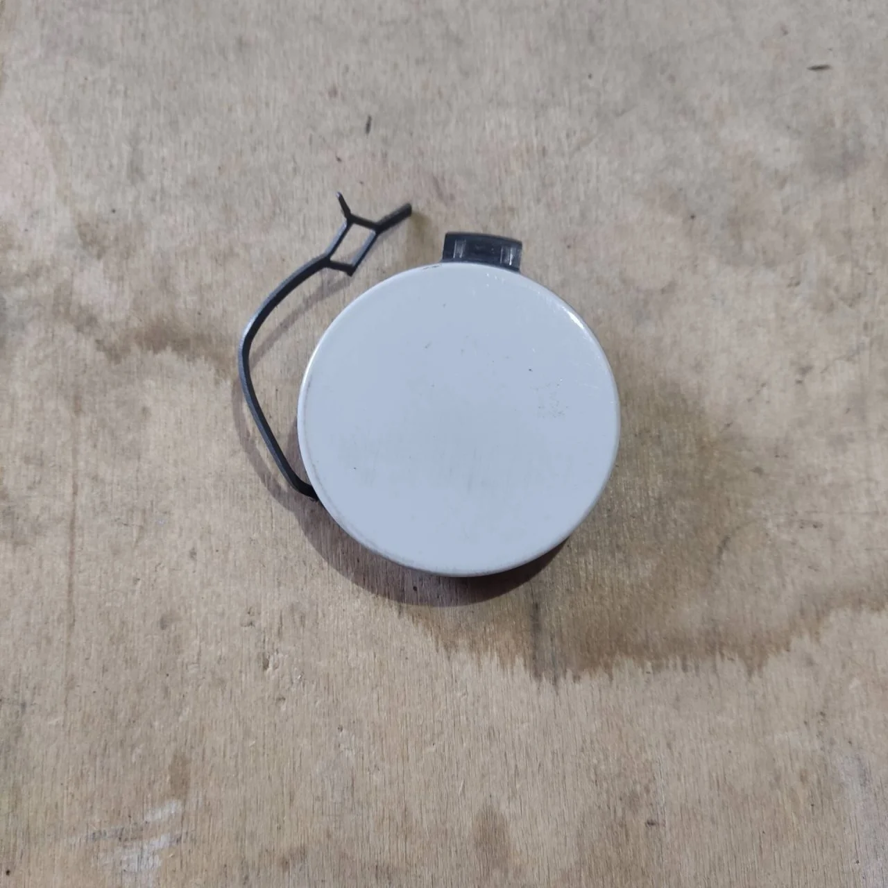 Заглушка буксировочного крюка Skoda Rapid 2 60U807241