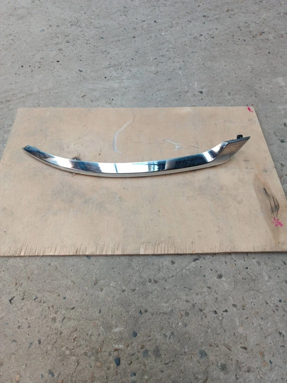 Молдинг бампера Volvo XC90 2 31383856, задний левый