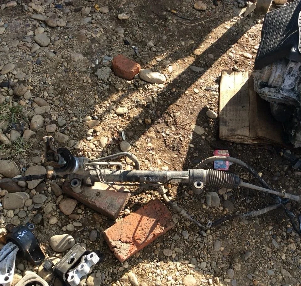 Рулевая рейка Chevrolet Aveo T300 95040656