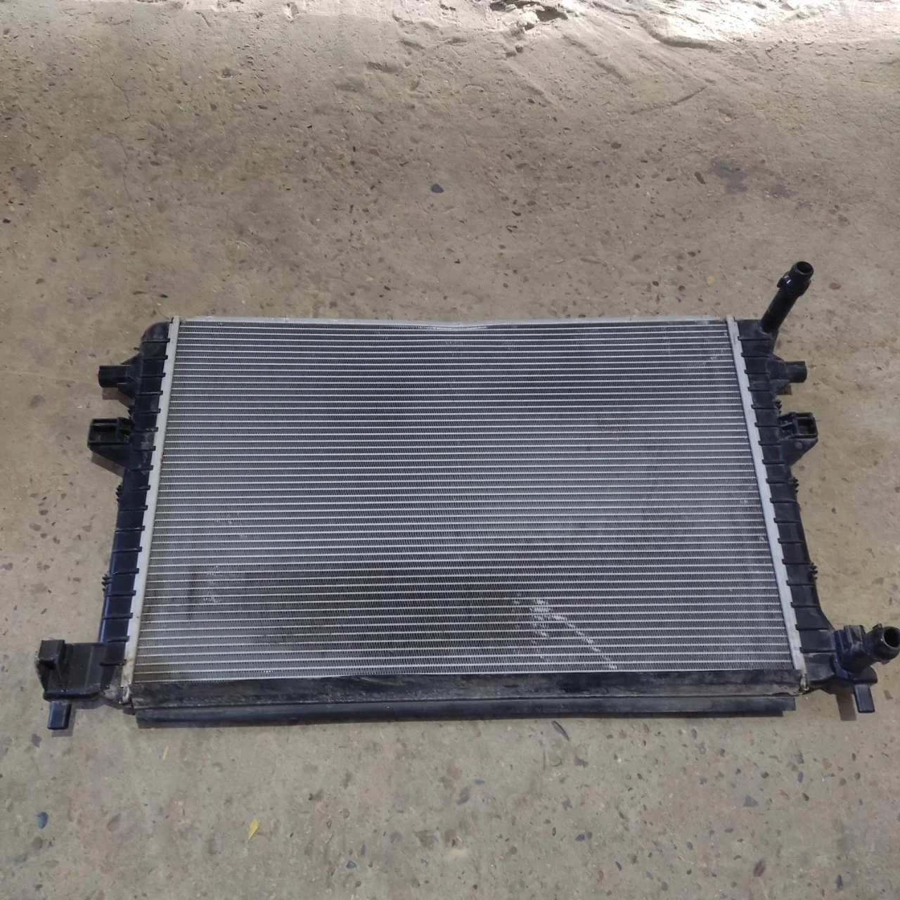 Радиатор охлаждения дополнительный Skoda Octavia A7 2020 5Q0121251HS, передний