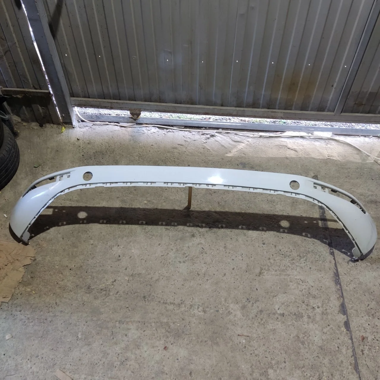 Спойлер бампера Volkswagen Touareg 2 2012 7P6807521A, задний