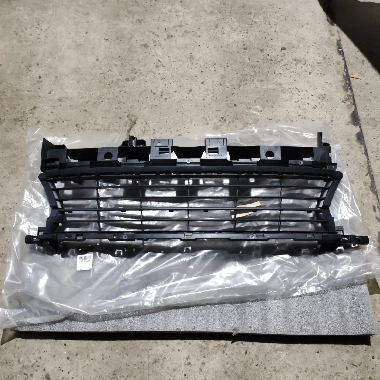 Решетка бампера Renault Logan 2 622542439R