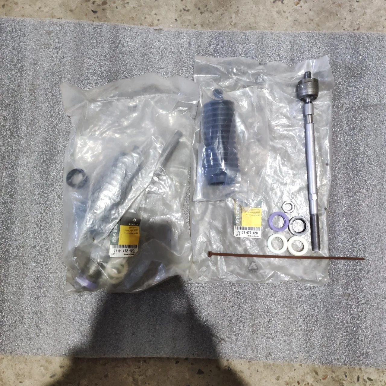 Тяга рулевая Renault kangoo 7701472120