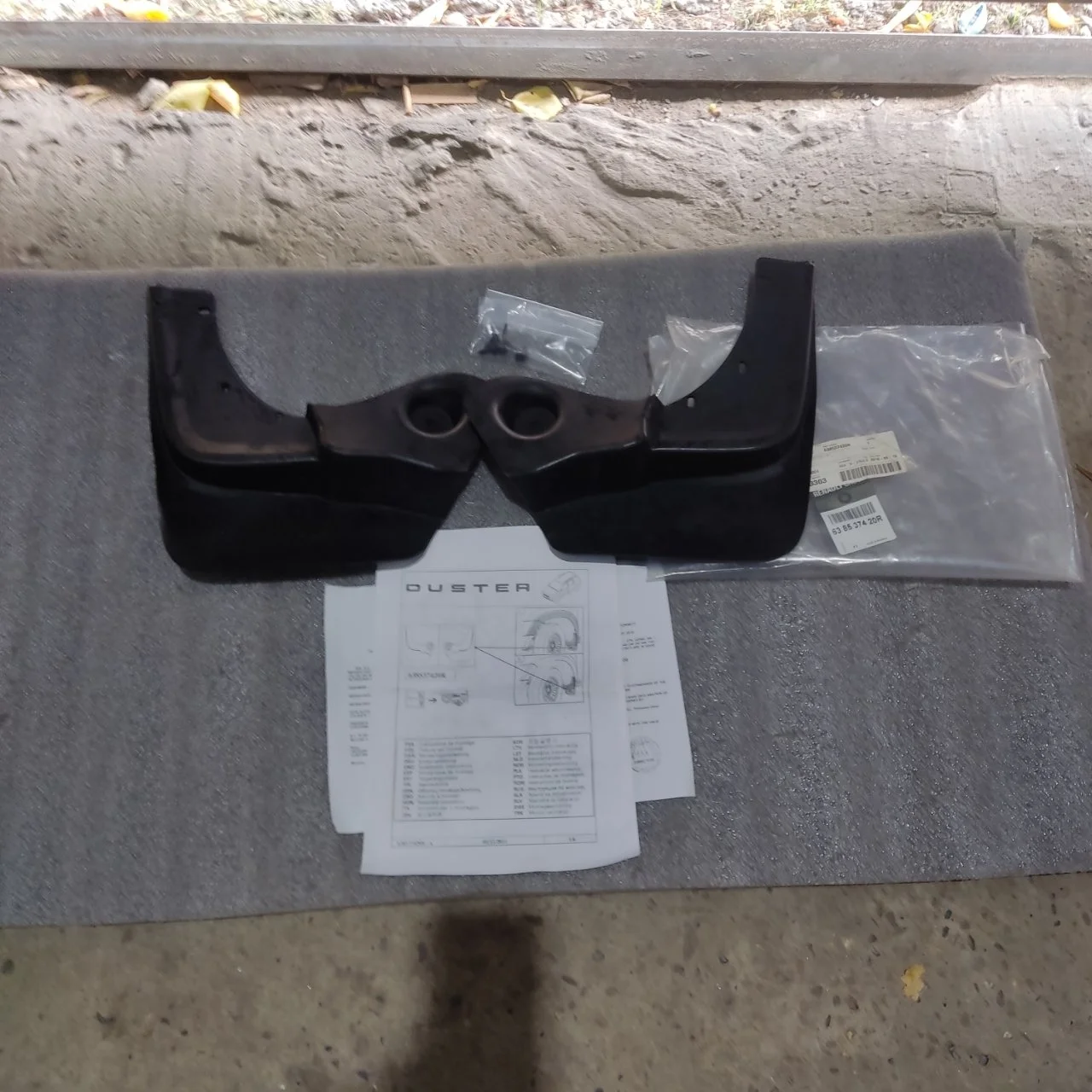 Брызговики Renault Duster 2015 638537420R, передние