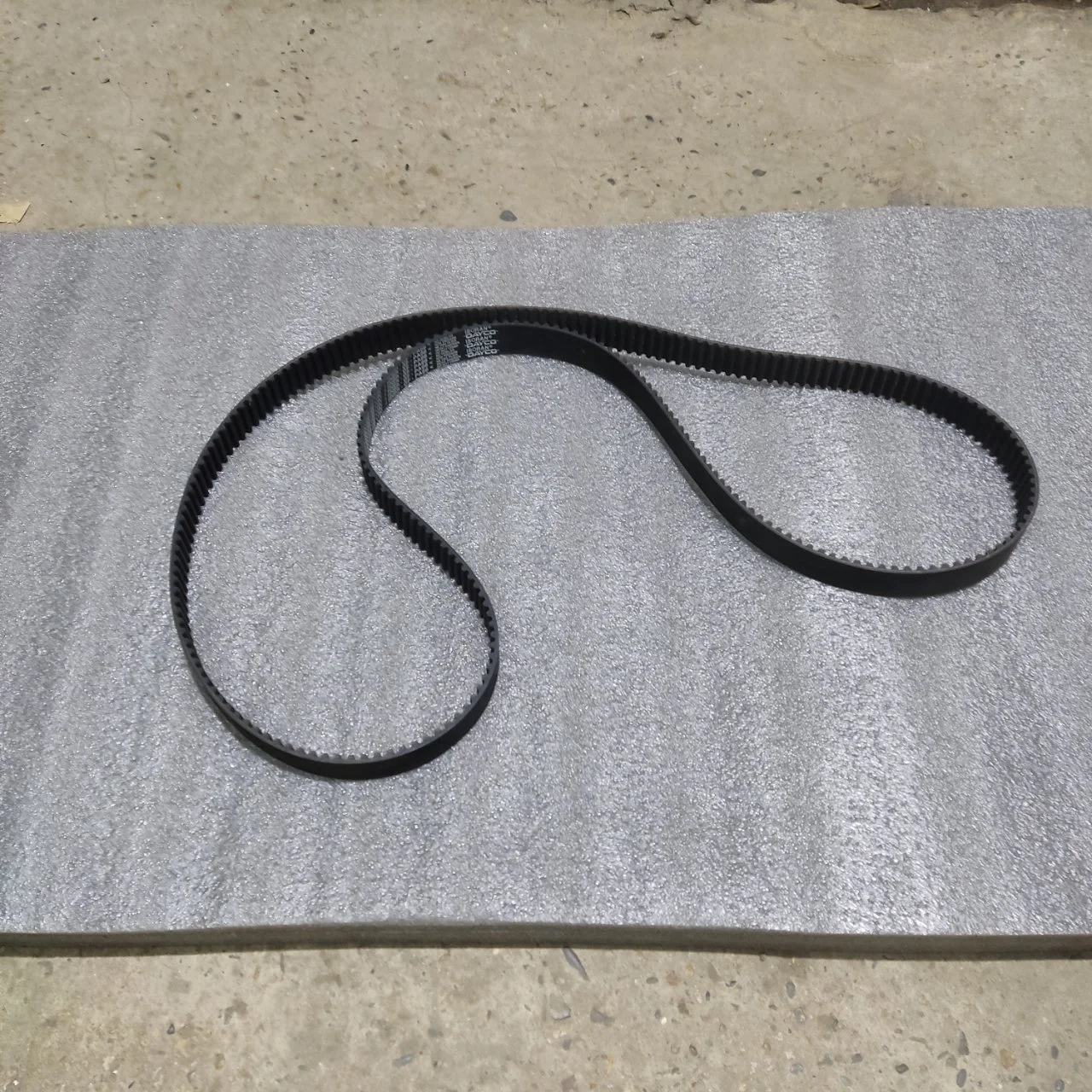 Ремень ГРМ Audi A6 2005 078109119J 2.4-2.8