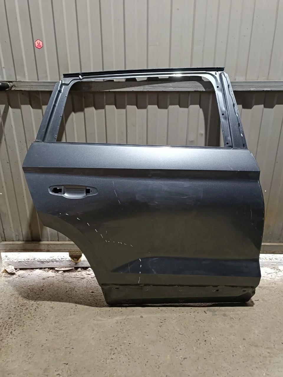 Дверь Skoda Kodiaq 565833056, задняя правая