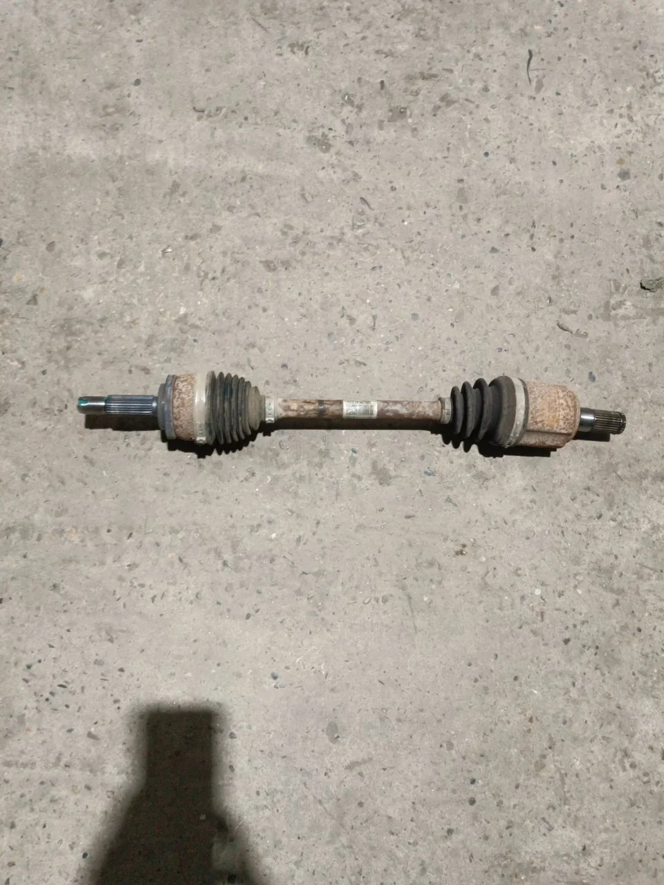 Привод колеса Kia Rio 4 X-Line 49500H0300, передний левый