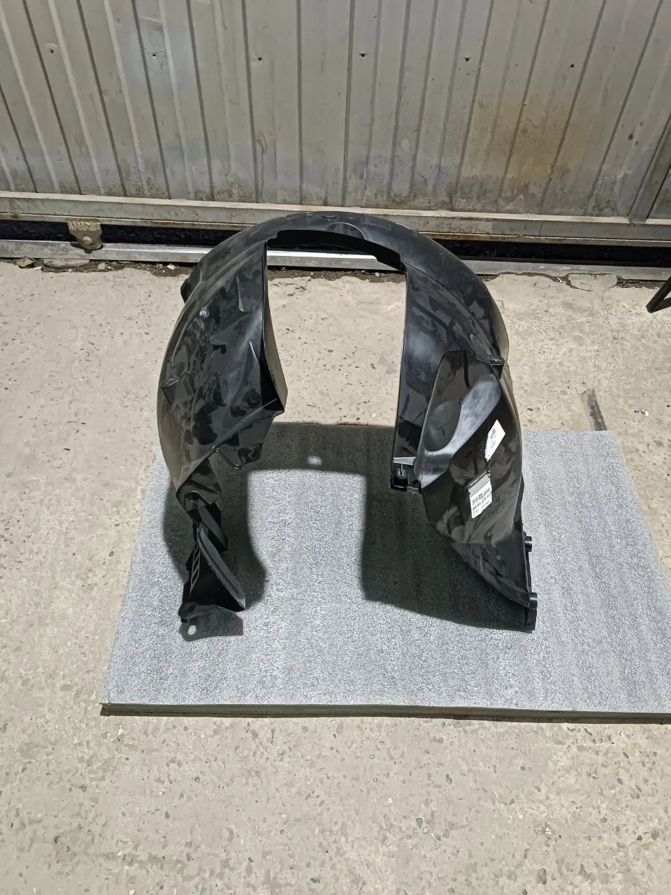 Локер Renault Logan 2 638407998R, передний правый