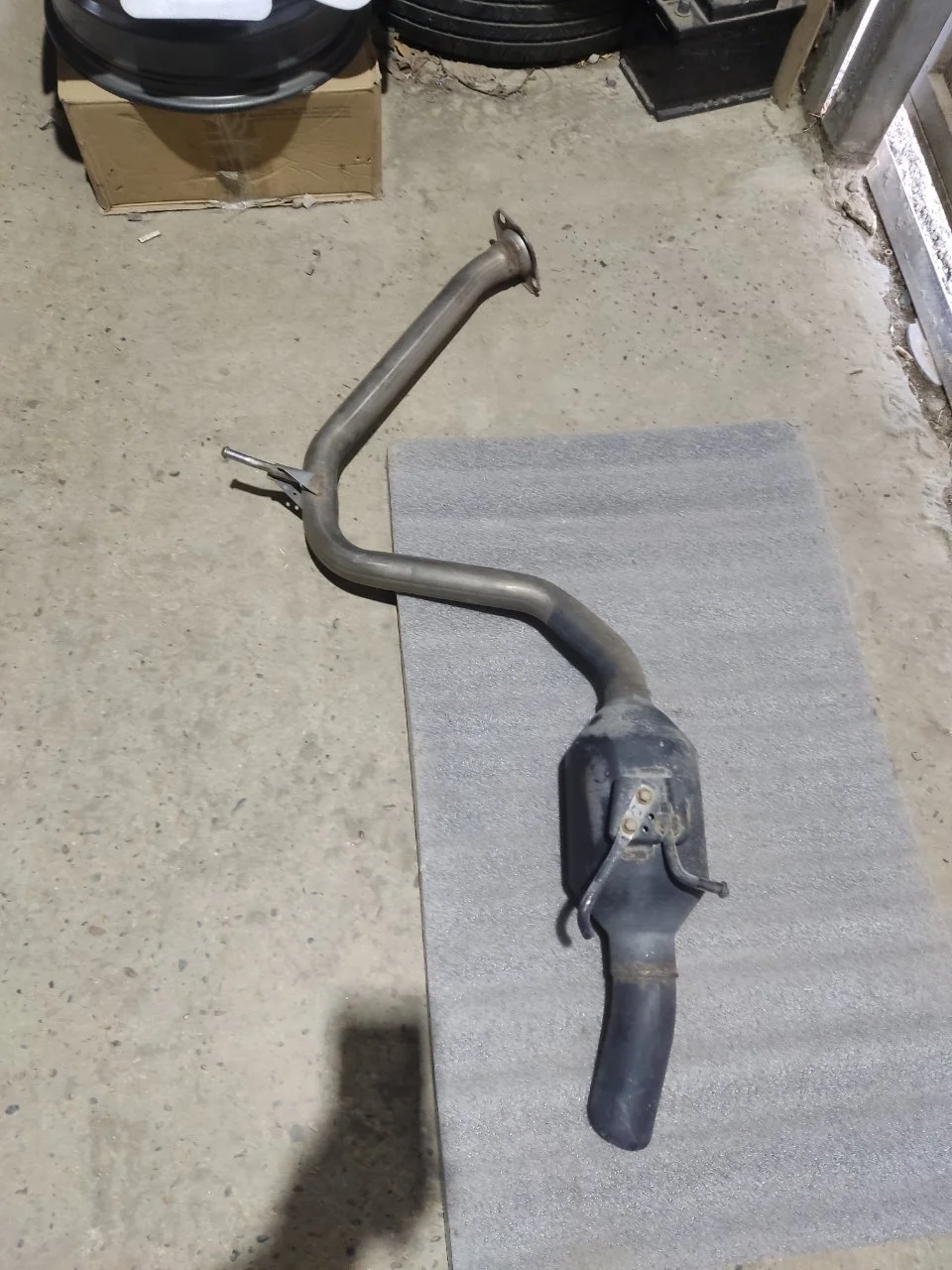 Глушитель Toyota RAV4 2019 1743037521, задний