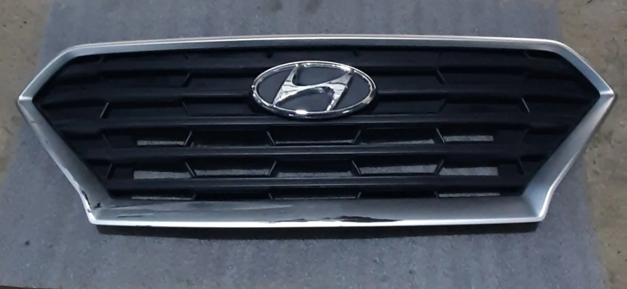 Решетка радиатора Hyundai Creta 86350BW000, передняя