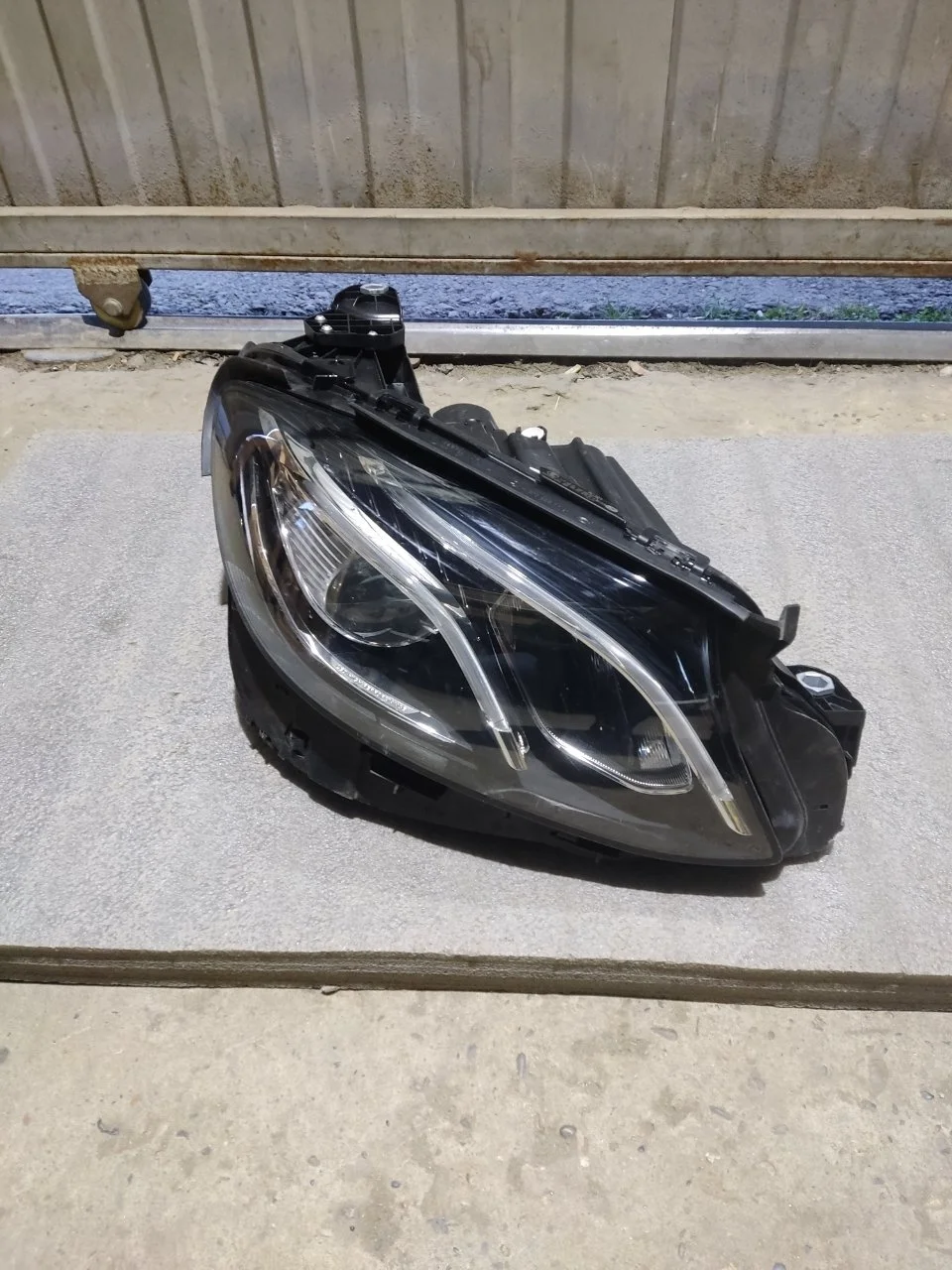 Фара LED Mercedes E 2019 A2139066601 W213, передняя правая