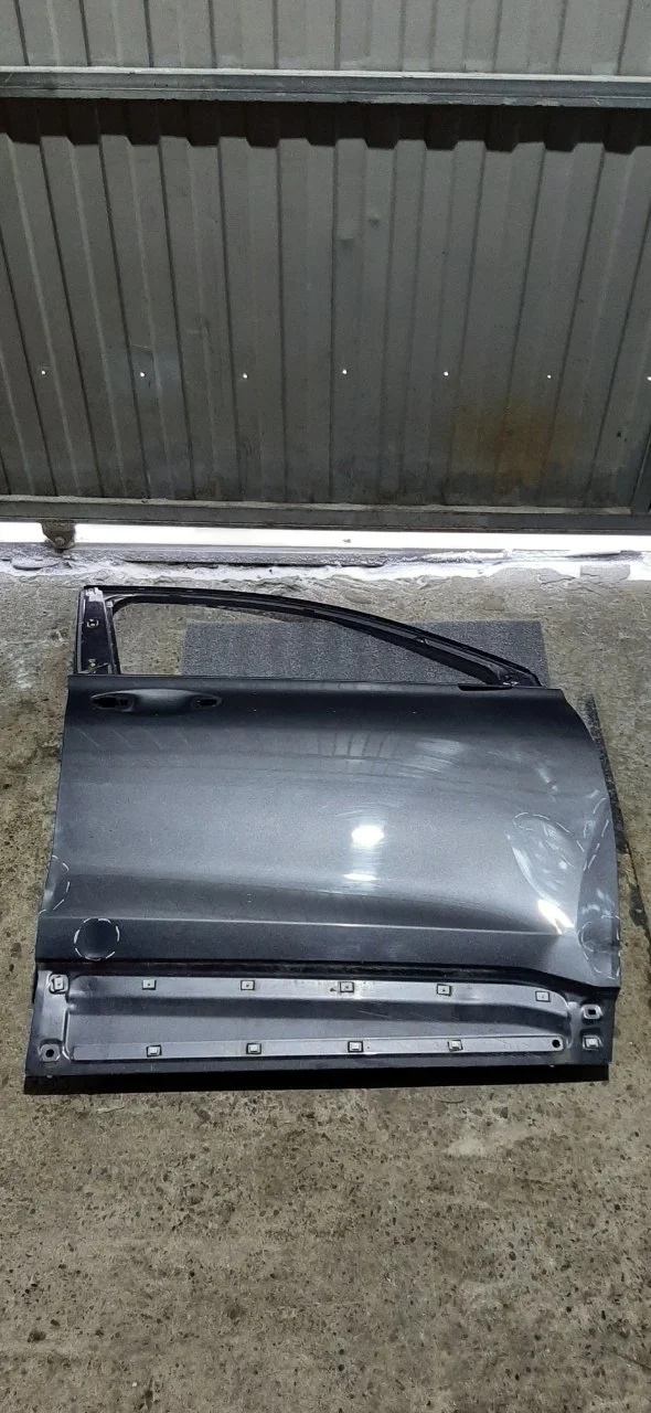 Дверь Hyundai Santa Fe 4 76004S1000, передняя правая