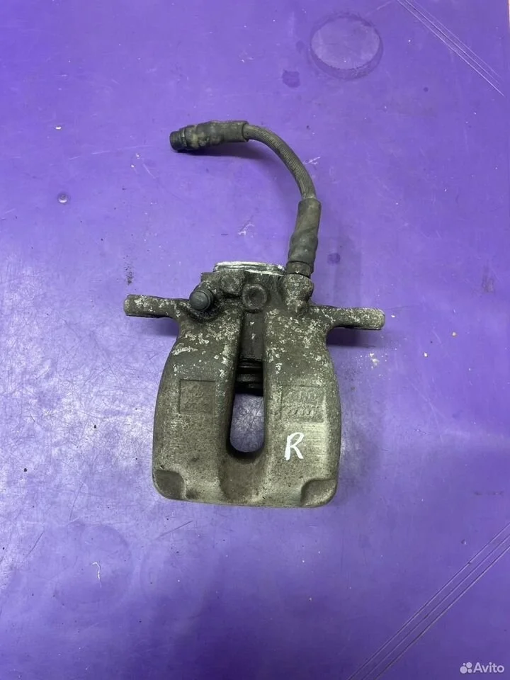 Суппорт задний правый audi a8 d3 4e0615404b