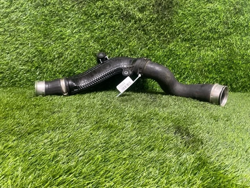 Патрубок интеркулера Volkswagen Passat 2008 3C0145832Q B6 VARIANT BZB 1.8T