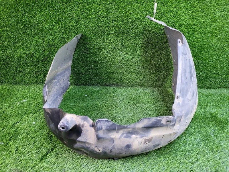 Подкрылок Audi A4 2002 8E0821172B B6 ASN 3.0, передний правый