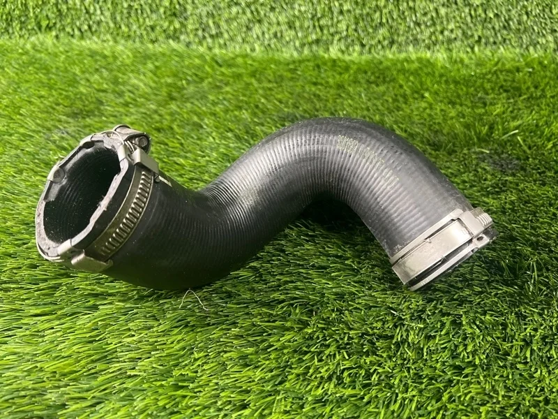 Патрубок интеркулера Audi A4 2007 8E0145790G B7 BWE 2.0T