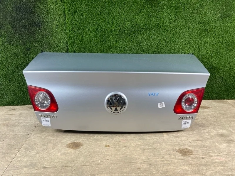 Крышка багажника Volkswagen Passat 2006 3C5827025H B6 BVY 2.0