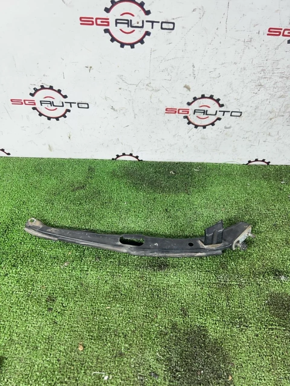 Планка под фару Toyota Celica 2000 ZZT231