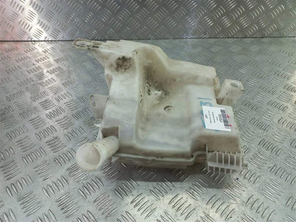 Бачок омывателя FORD Focus III (2011—2015)