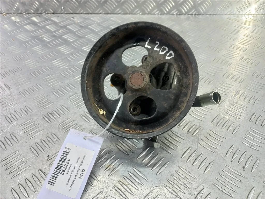 Насос гидроусилителя MITSUBISHI L200 IV (2006—201