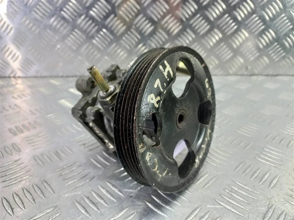 Насос гидроусилителя SUZUKI Grand Vitara I рестай