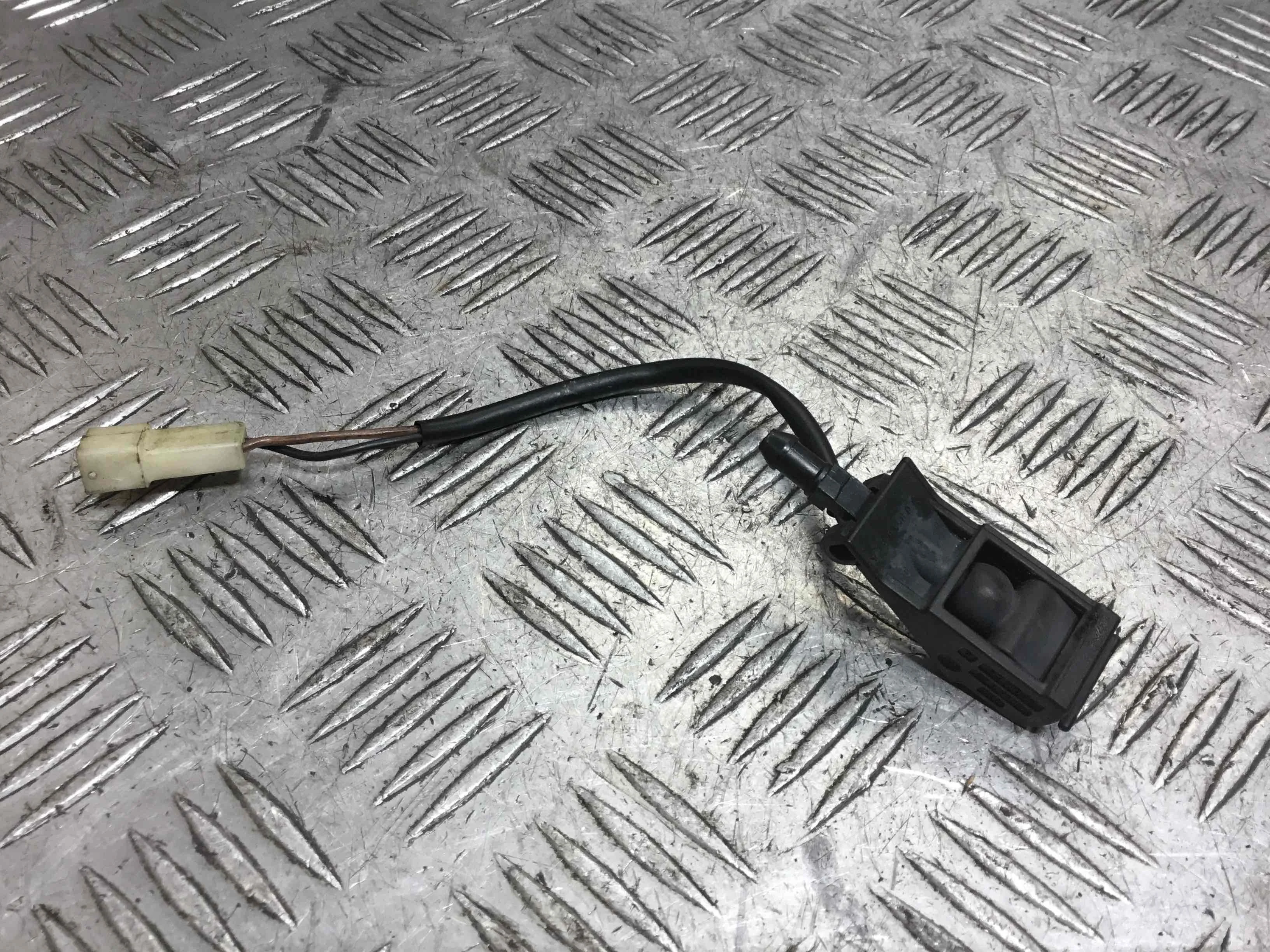 Форсунка омывателя Volkswagen Polo 4 поколение (2001-2005) дизель 1.9 SDI Механика Х/б