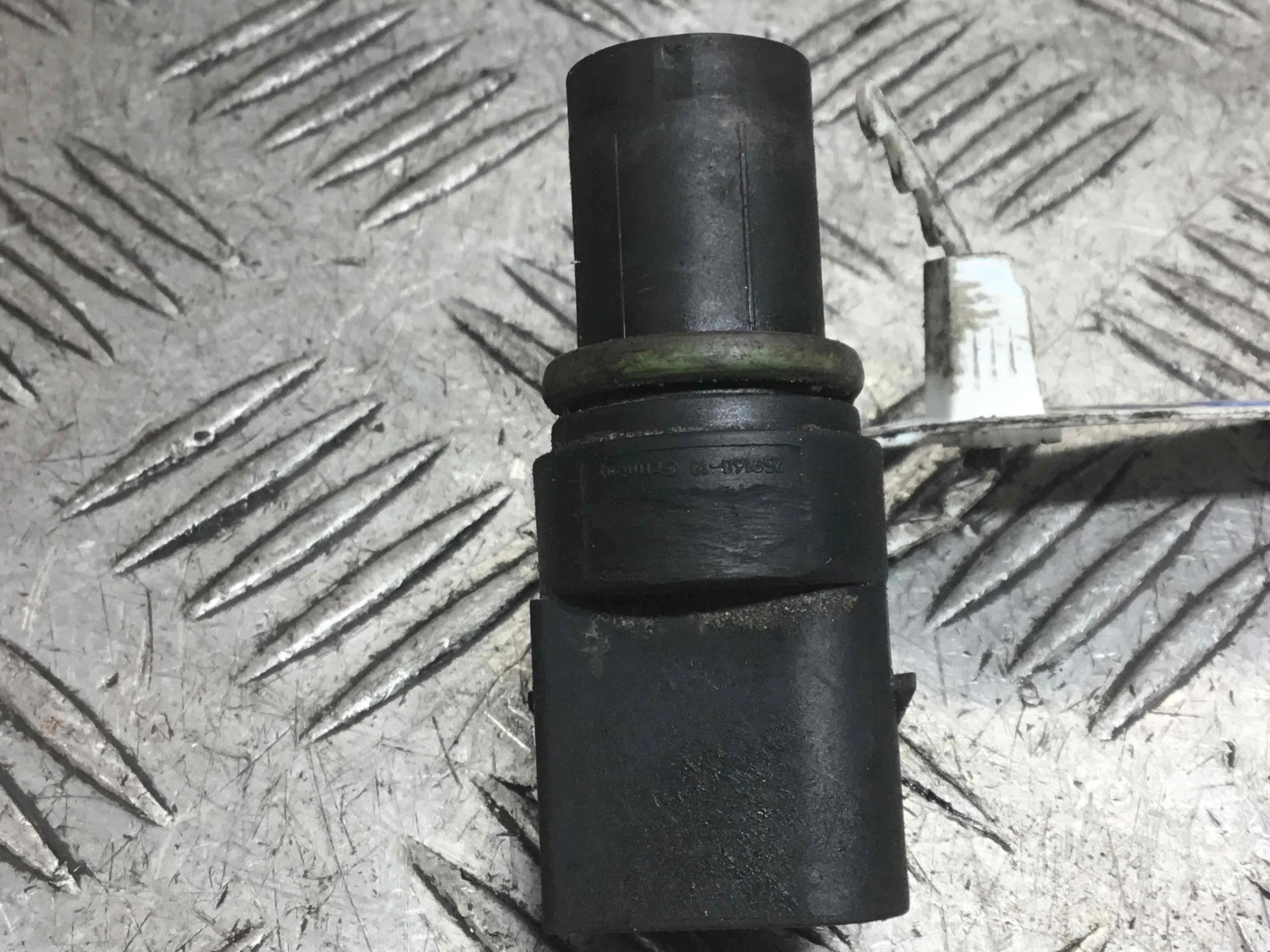 Датчик распредвала BMW 3-Series 3-Series E46 1998 - 2006 бензин 1.8 i Механика Универсал