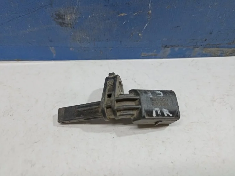 Датчик ABS Audi Q3 WHT003856 8UB, передний правый