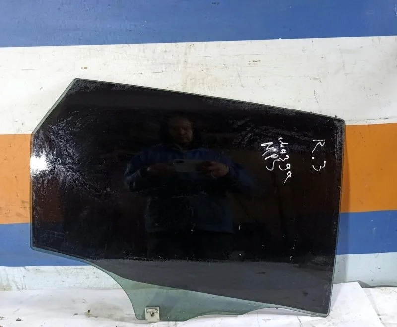 Стекло Mazda Mazda 3 2002-2009 BP4K72511A BK, заднее правое