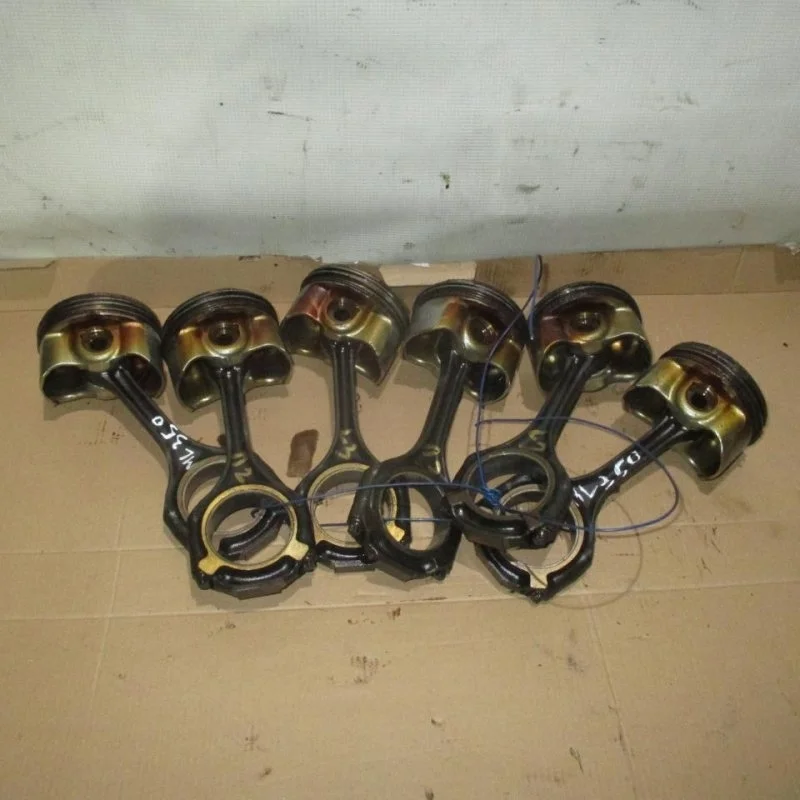 Поршень с шатуном Mercedes-Benz E A2720301018 W211 3.0 272.943