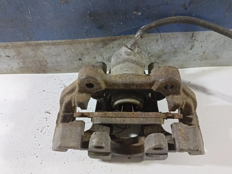 Суппорт тормозной Mercedes Ml 2008 A1644235398 W164, задний правый