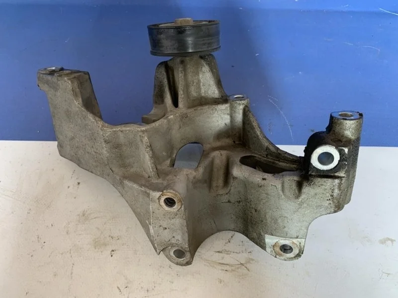 Кронштейн генератора и компрессора Vortex Tingo A113701118EA