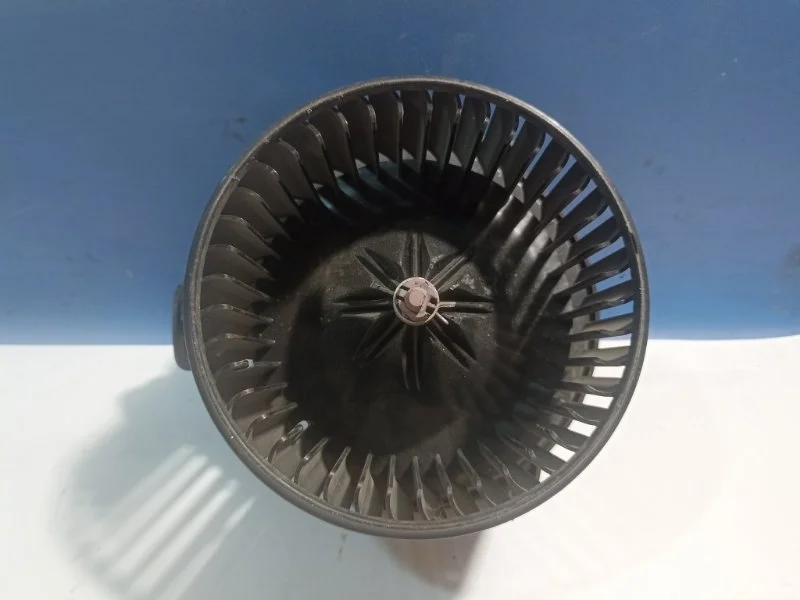 Моторчик печки Kia Mohave с 2009- 971144D050 HM, задний