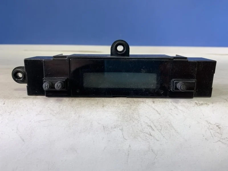 Часы Hyundai Grand Starex 2007-2015 945204H0004X