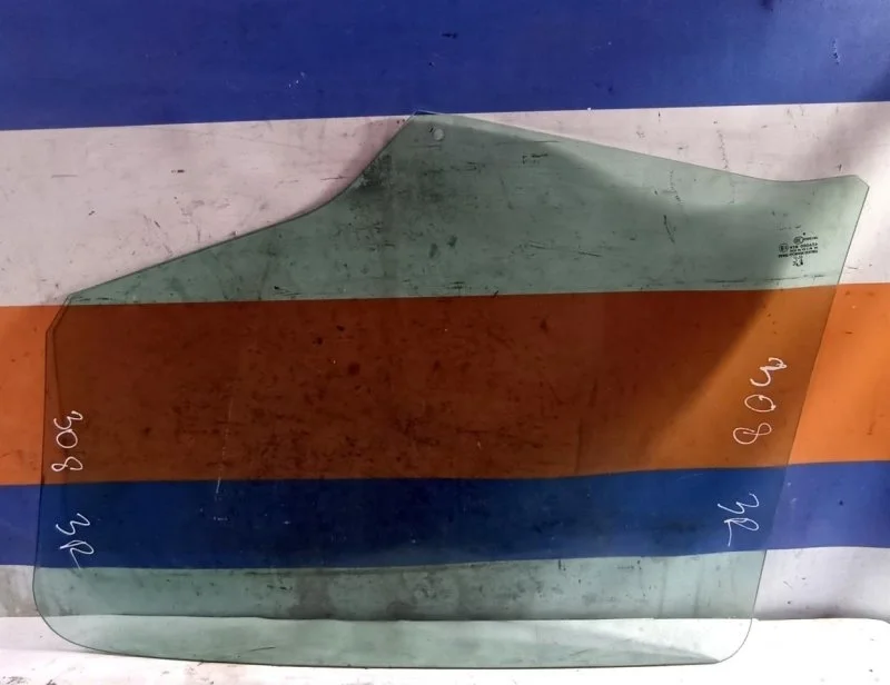 Стекло двери Peugeot 308 2007-2015 9204P5, заднее правое