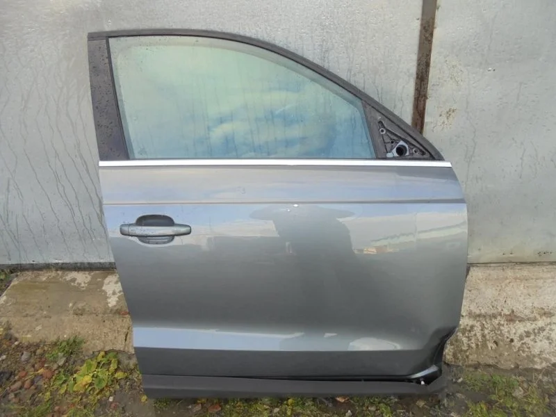 Ручка наружная Audi Q3 8T0837205AGRU 8UB, передняя правая