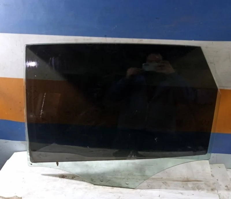 Стекло Audi Q5 2008-2017 8R0845205F 8R, заднее левое