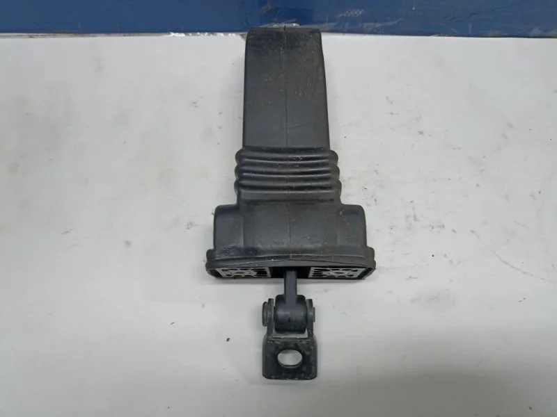 Ограничитель двери Audi A4 2007-2015 8K0837249C B8, передний
