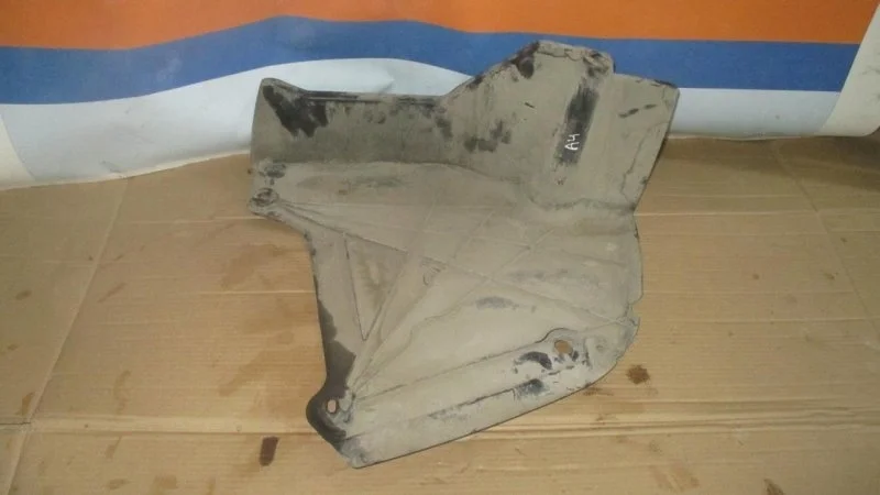 Защита антигравийная Audi A4 2007-2015 8K0825219A B8, задняя