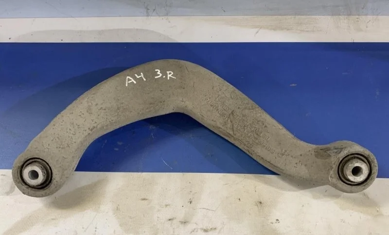 Рычаг подвески Audi A4 2007-2015 8K0505324F B8, задний