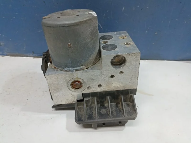 Блок ABS Audi A6 Allroad 2000 - 2005 8E0614111AS 2.7 BES