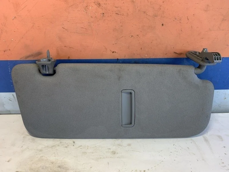 Козырек Hyundai Solaris 1 852101R0008M RB, передний левый