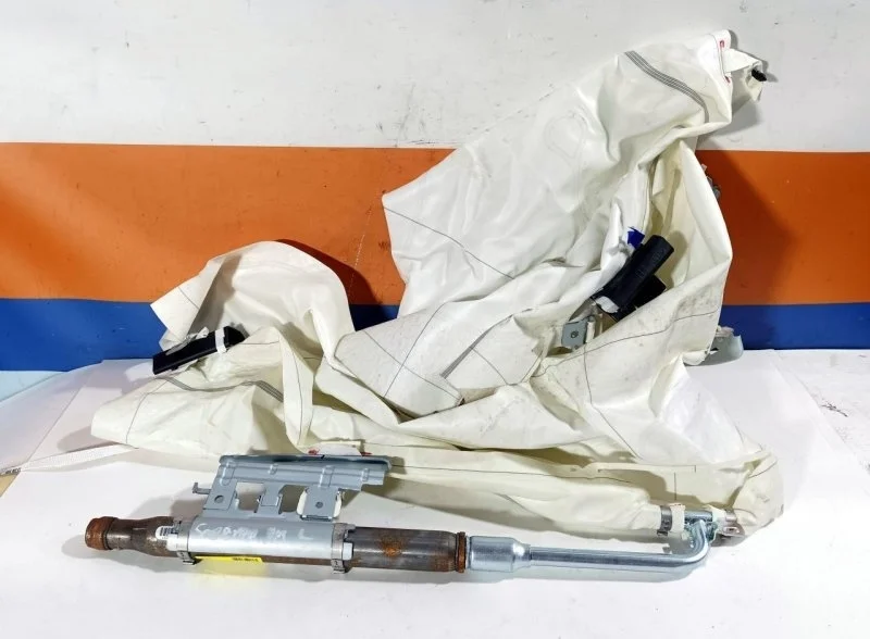 Подушка безопасности (шторка) Kia Sorento 2 2009 - 2018 850102P500 XM 2.4 G4KE, левая