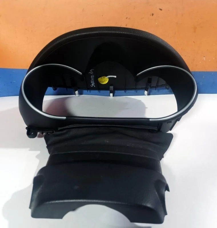 Накладка панели приборов Kia Sorento 2 2009 - 2018 848382P005 XM 2.4 G4KE