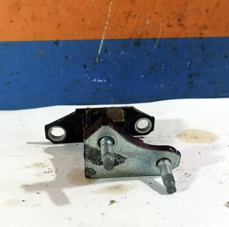 Петля двери Infiniti EX 2008-2017 82400JK000 J50 2.5 VQ25HR, задняя правая