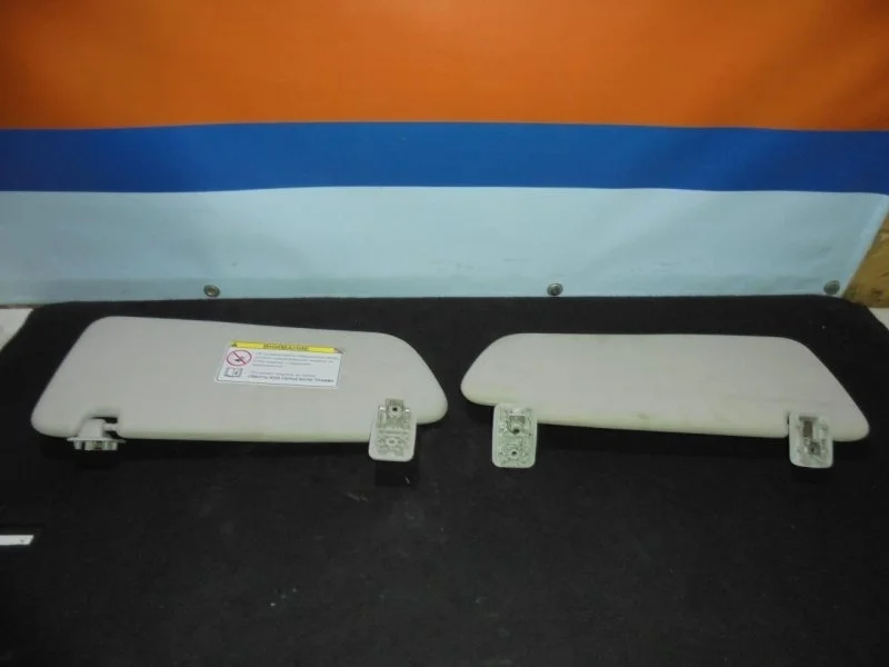 Козырек Peugeot 308 2007-2015 8143VS, передний правый