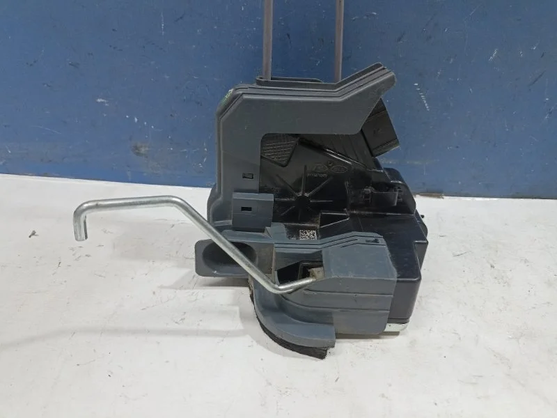 Замок двери Hyundai Solaris 2 81320H5020 HCR, передний правый