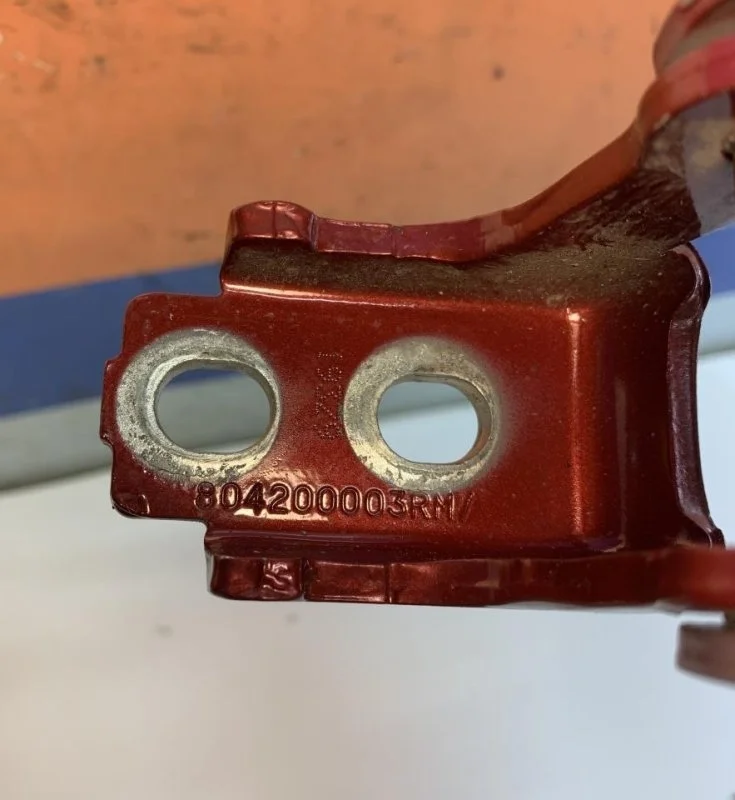 Петля Renault Kaptur с 2016- 804200013R 1, задняя правая