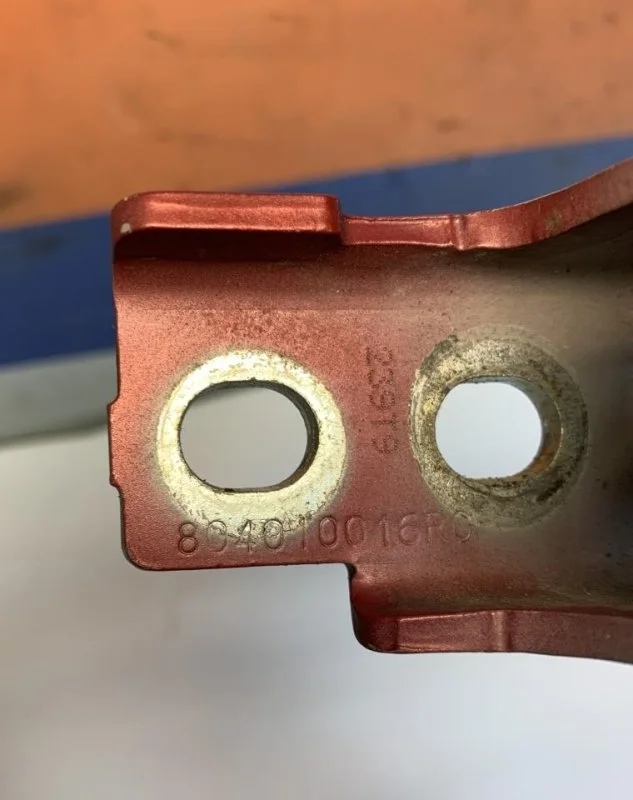 Петля Renault Kaptur с 2016- 804010018R 1, задняя левая