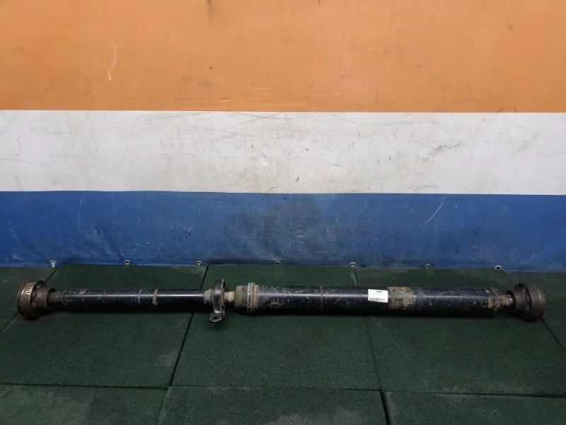 Вал карданный Audi Q7 2005 - 2015 7L8521102M, задний